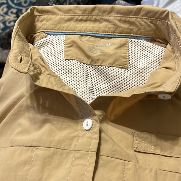 NWT Small Women's Long-Sleeve Classic-Fit Outdoor Shirt with Chest Pockets - Picture 4 of 7